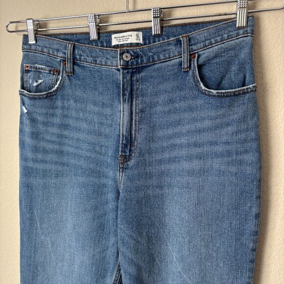 Abercrombie & Fitch 16 The '90s Slim Straight Ultra High Rise Distressed Jeans - Picture 4 of 10